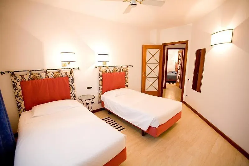 Villa Undulna Massa  3*, Massa (Tuscany)
