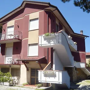 Apartment Iss Travel Casa Maria In Marina Di Massa